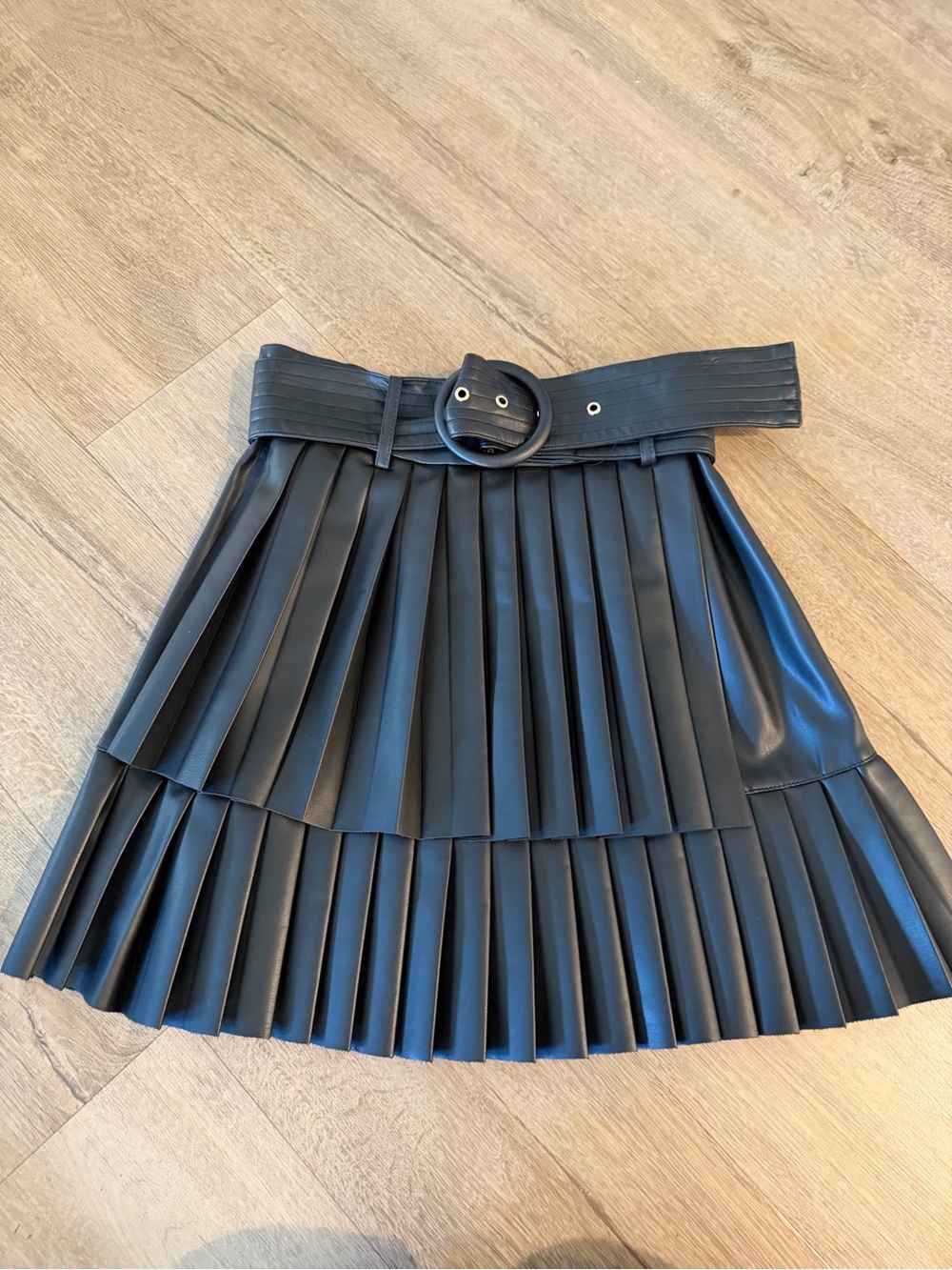 Zara Black Pleated Faux Leather Mini Skirt with Round Buckle Belt